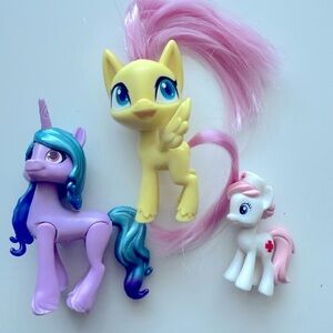 My Little Pony Fluttershy, Izzy Moonbow & Nurse Redheart